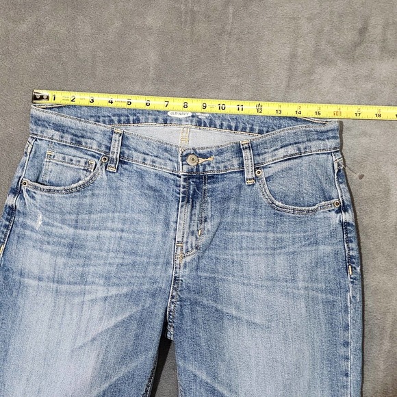 Old Navy Boyfriend Mid Rise Jeans Size 6 Petite Blue Denim Distressed - Picture 6 of 8